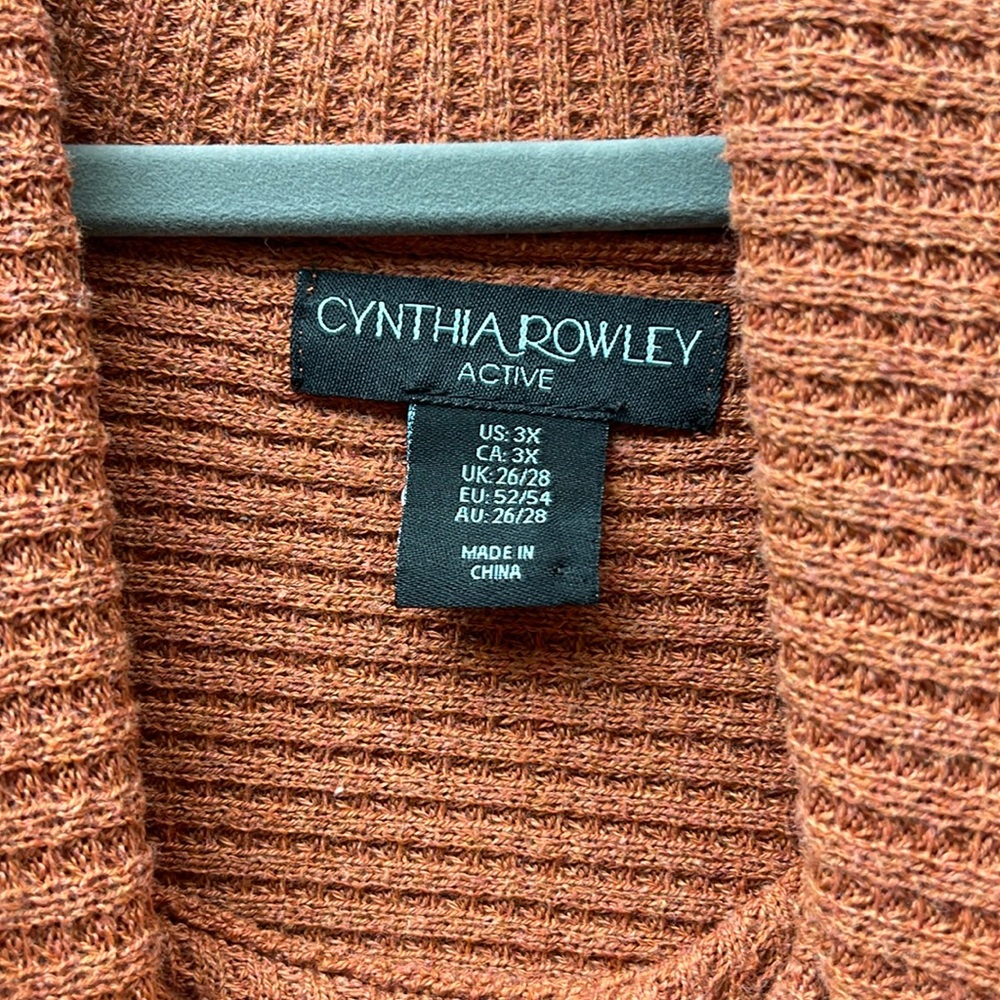 Long sleeve active sweater